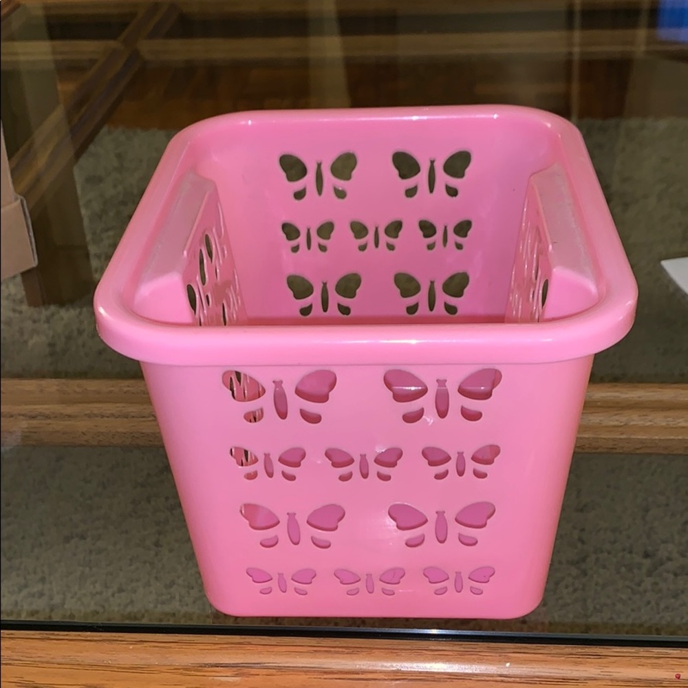Pink butterfly storage container EUC